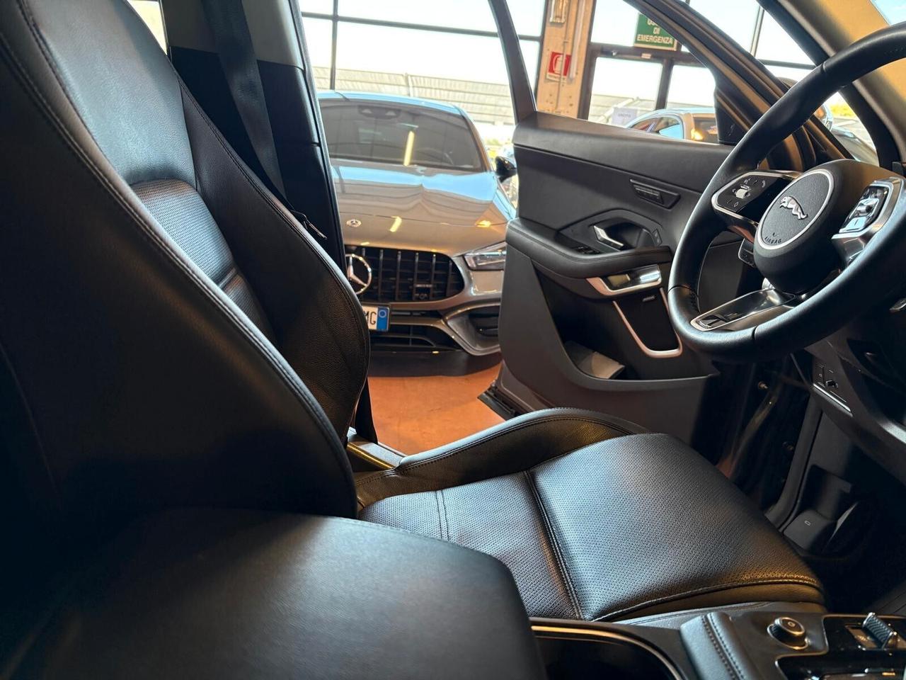 Jaguar E-Pace SE 1.5 I3 160 CV Auto MHEV UNICO PR.