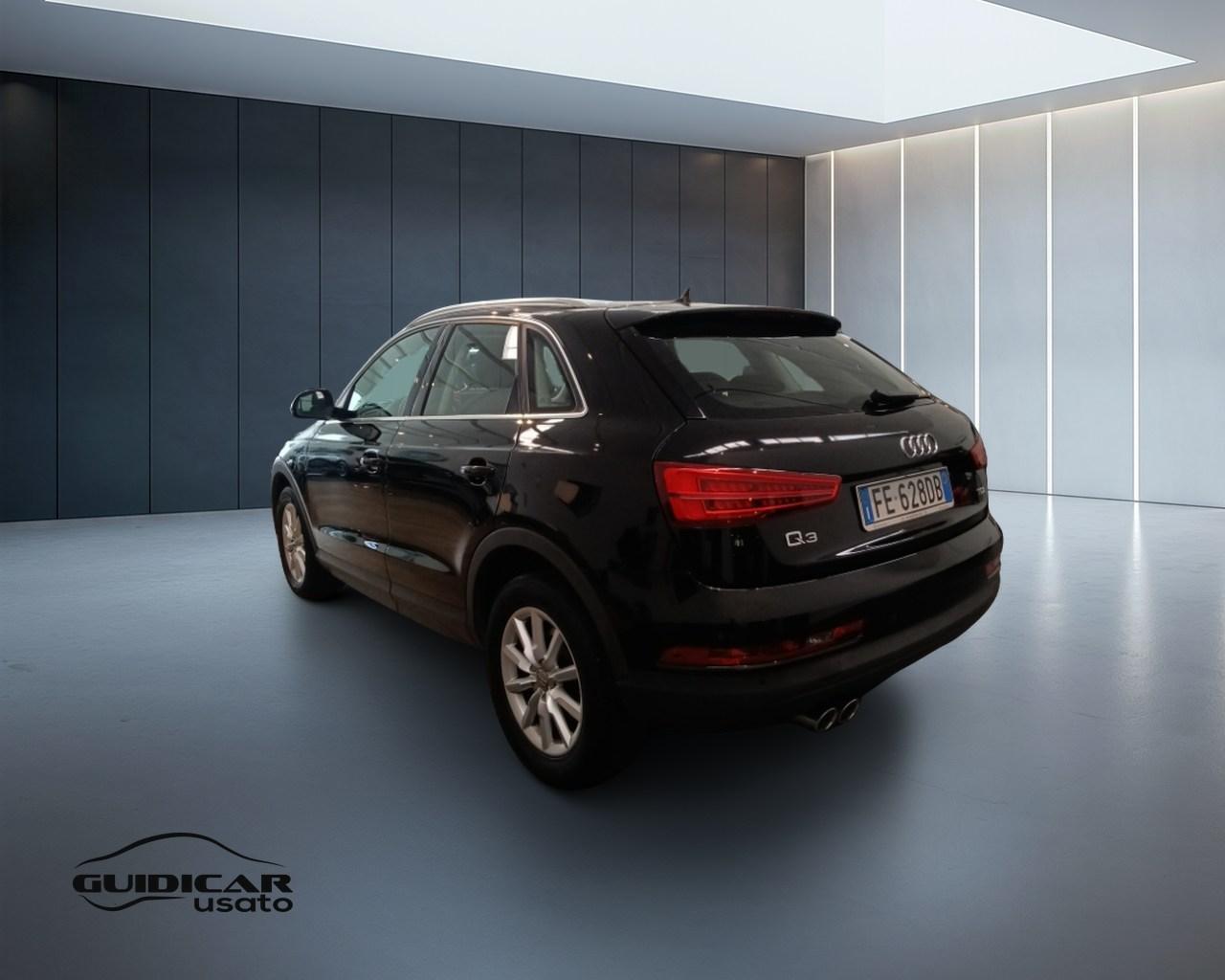 AUDI Q3 I 2015 - Q3 2.0 tdi Business 120cv