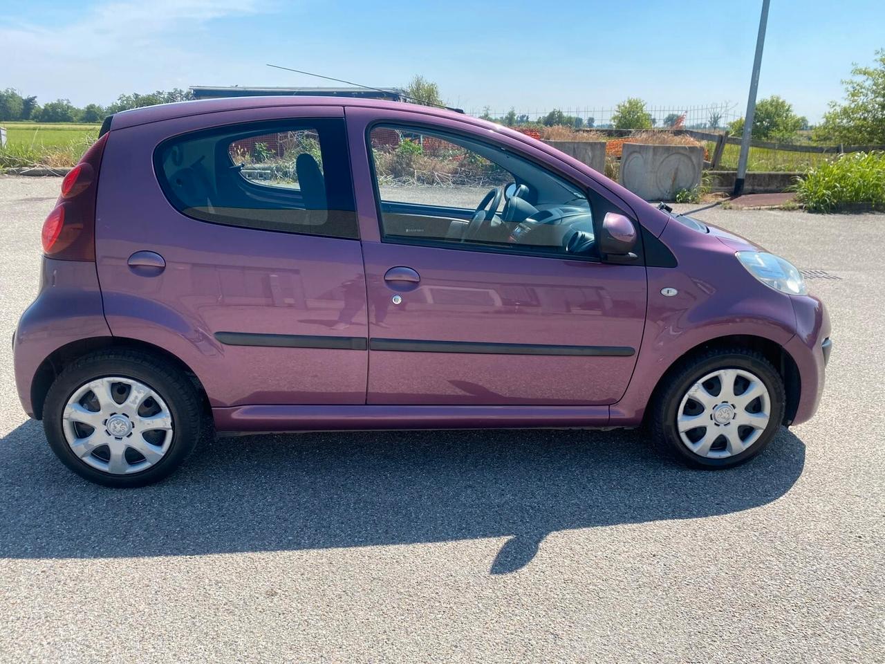 Peugeot 107 1.0 68CV 5p. Superga ADATTA AI NEOPATENTATI