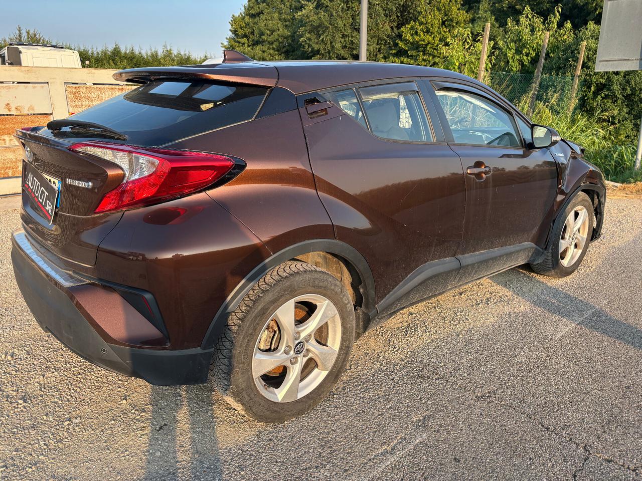 Toyota C-HR 1.8 Hybrid E-CVT Lounge