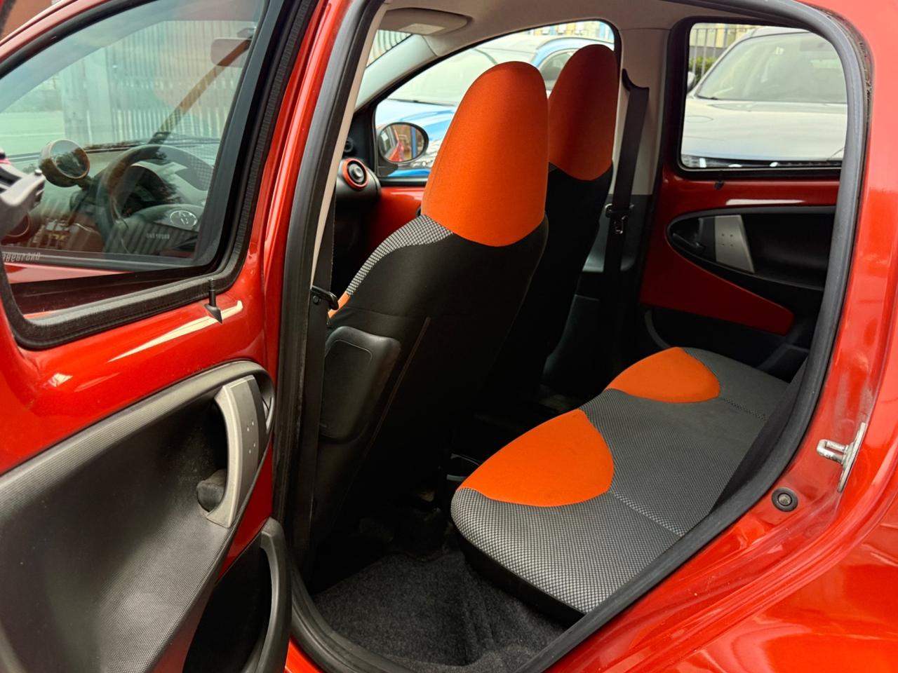 Toyota Aygo 1.0 12V VVT-i 5 porte Tobasco