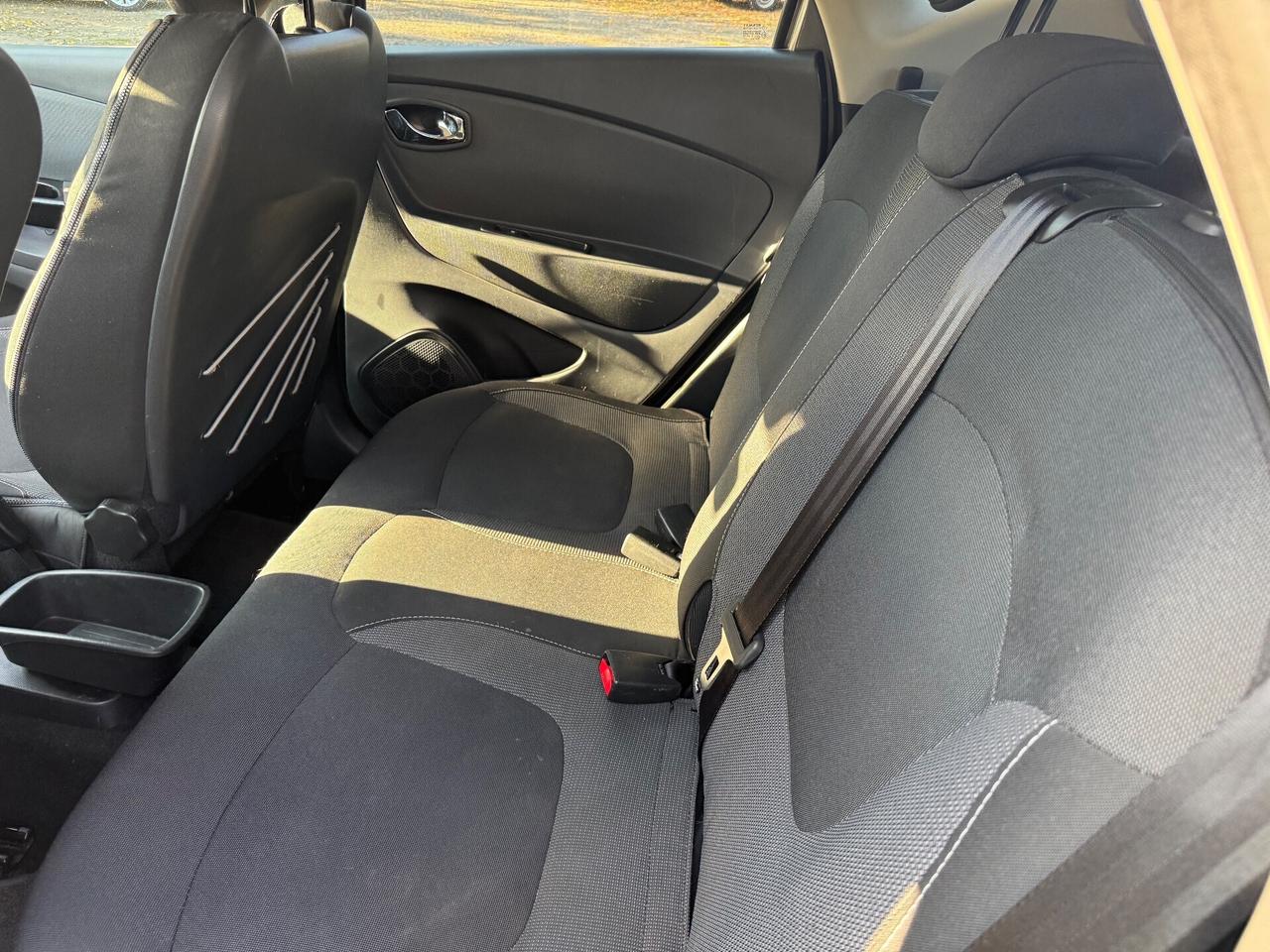 Renault Captur 1.5 dci diesel - 2104