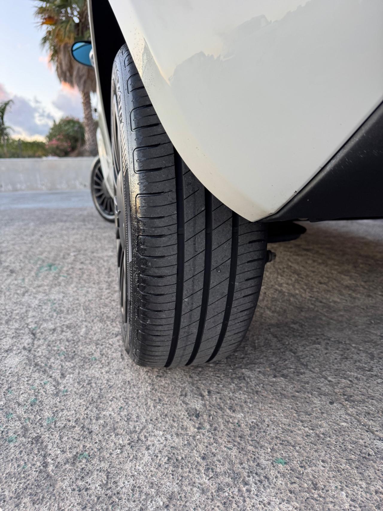 Lancia Ypsilon 1.0 hybrid SOLO 23.000 KM CERTIFICATI