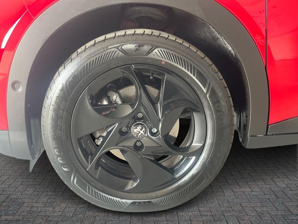 Alfa Romeo Junior 1.2 ibrida 136cv edct6