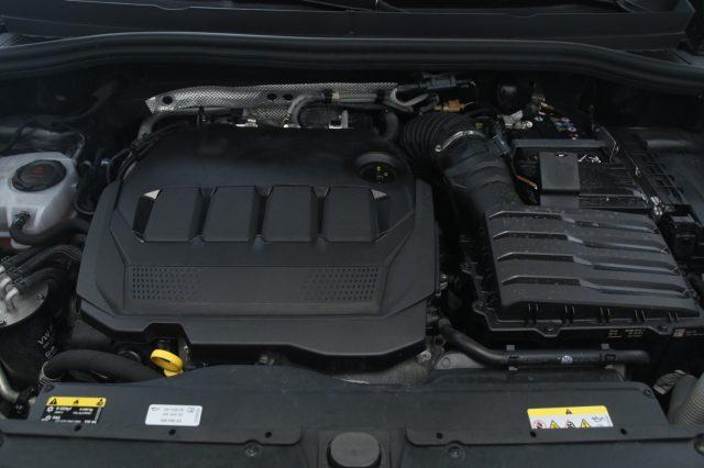 VOLKSWAGEN Tiguan 2.0 TDI 150 CV DSG R-Line IQ.light LED performance