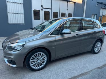 Bmw 2er Active Tourer 218d Active Tourer Luxury *EURO6*NAVI*PELLE