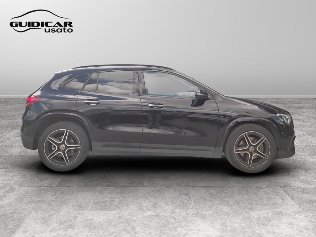 Mercedes-Benz GLA-H247 2023 - GLA 200 d AMG Line Advanced Plus auto