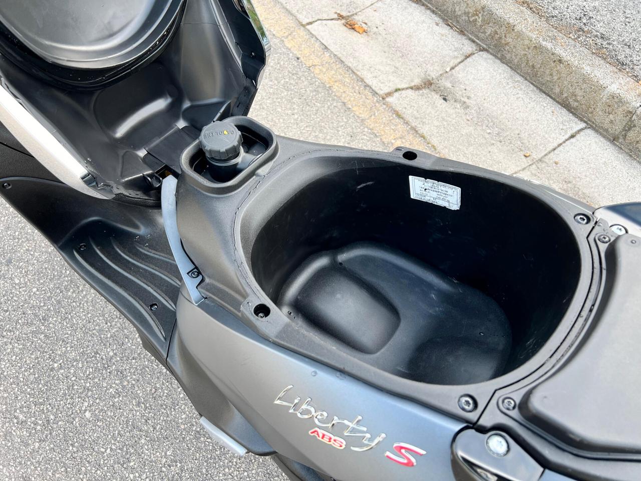 LIBERTY S 150 CON SOLI 926KM 2020 PARI AL NUOVO