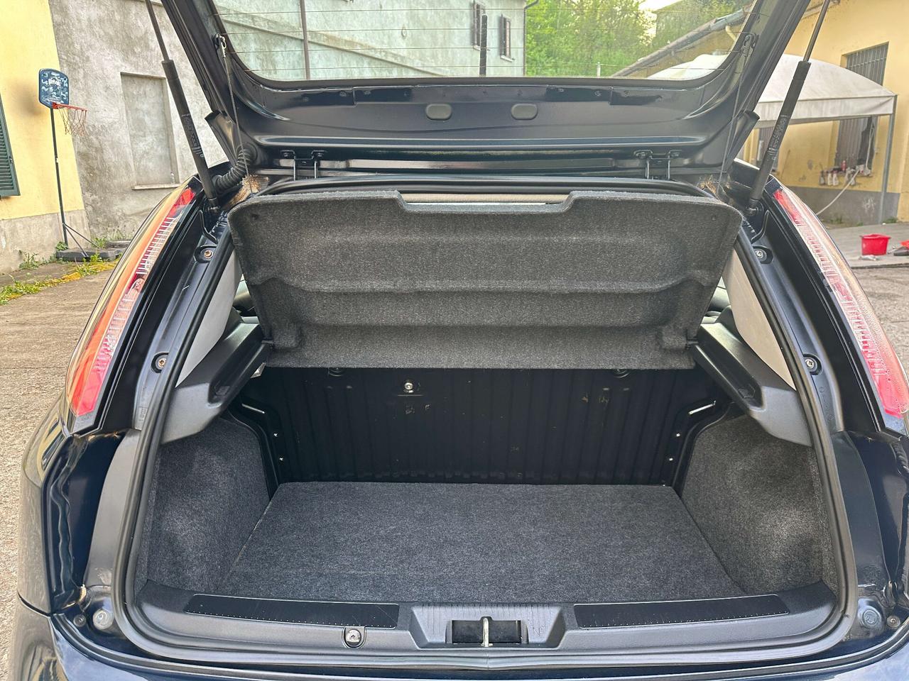 Fiat Punto Evo 1.4 5 porte Active Natural Power 57kw