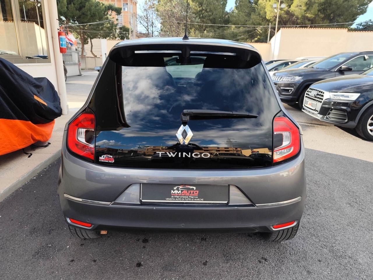 Renault Twingo SCe 65 CV Urban Night