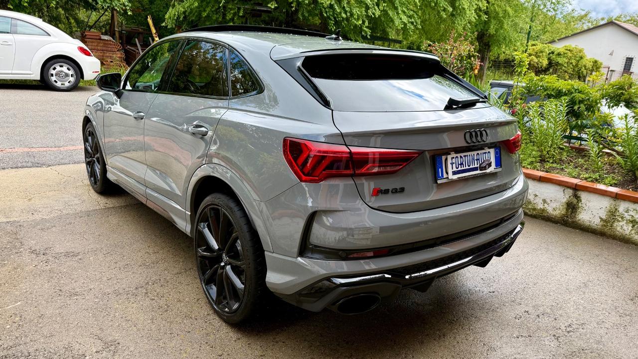 Audi Q3 RS SPB quattro S tronic