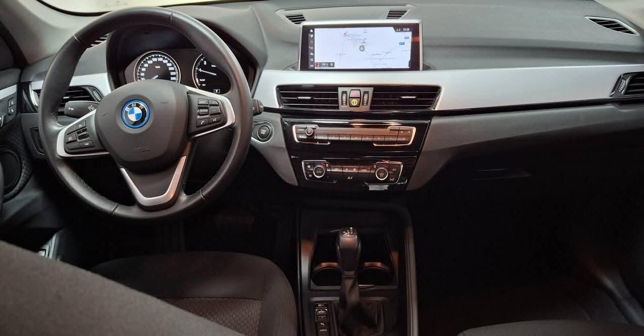 Bmw X1 xDrive25e Sport Cerchi 19 Navigazione full optional