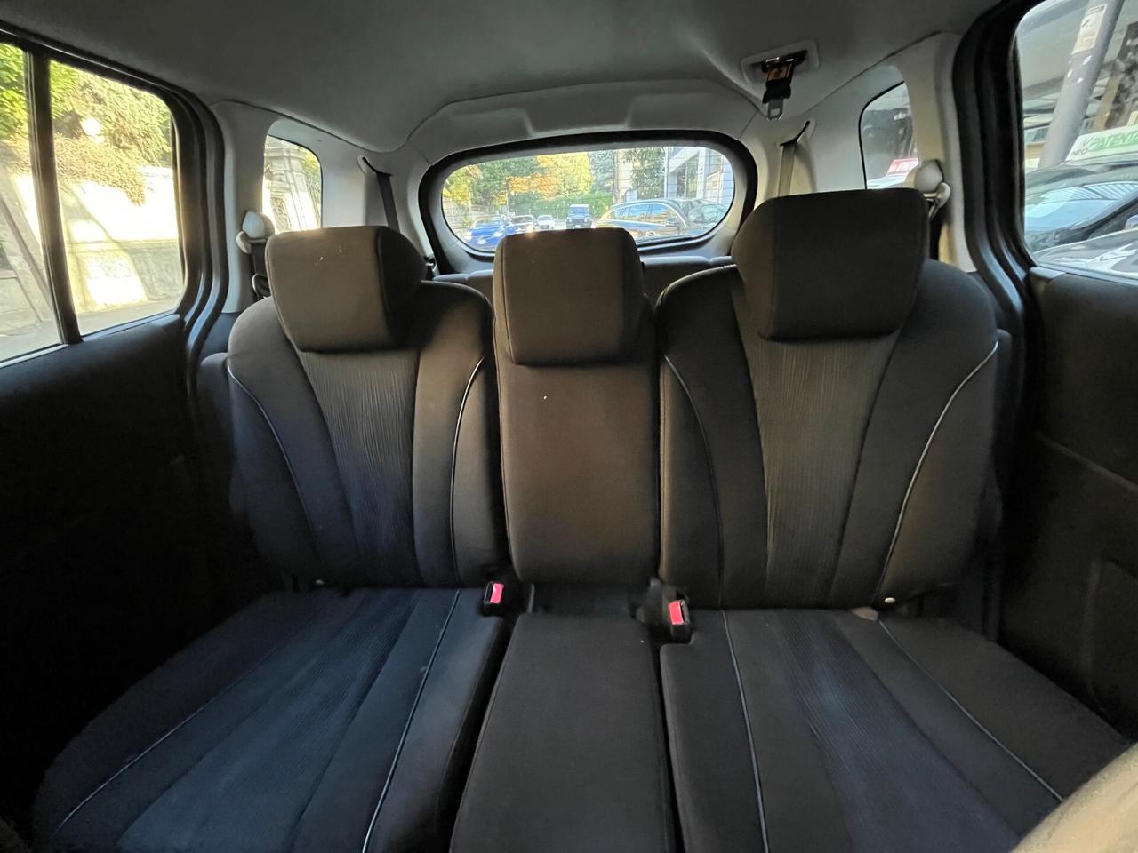 MAZDA 5 - 1.6 MZ - CD 8V 115CV DYNAMIC SPACE - 7 POSTI - TAGLIANDO APPENA ESEGUITO - DISTRIBUZIONE APPENA SOSTITUITA