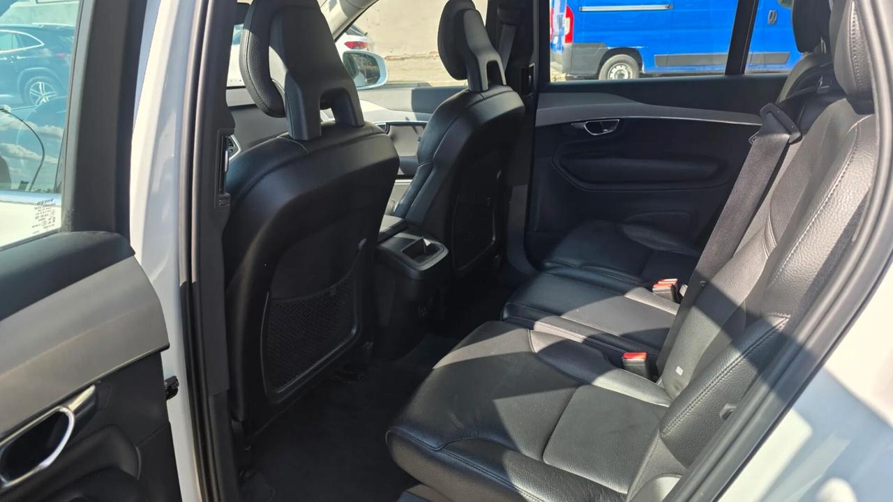Volvo XC 90 XC90 B5 (d) AWD Geartronic Momentum