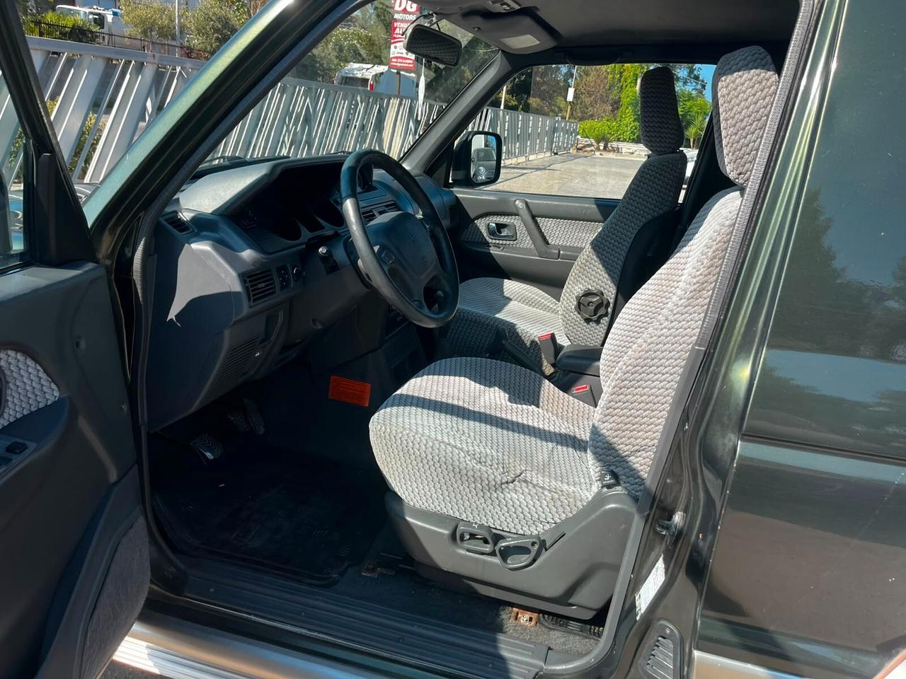 Mitsubishi Pajero 2.5 TDI Metal-top S. Select GLS