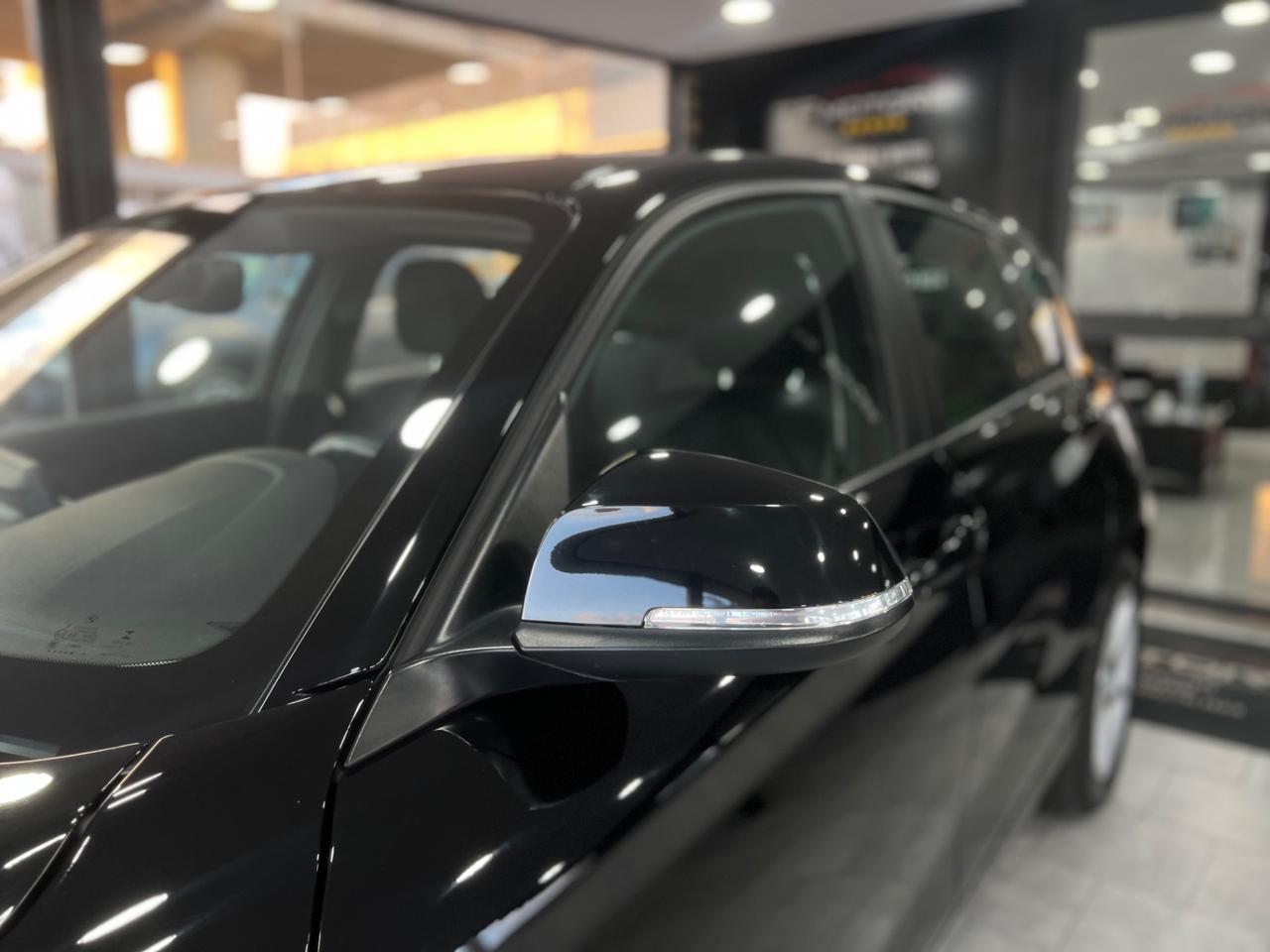 Bmw serie 1 116d SOLO 64.000KM - 2019