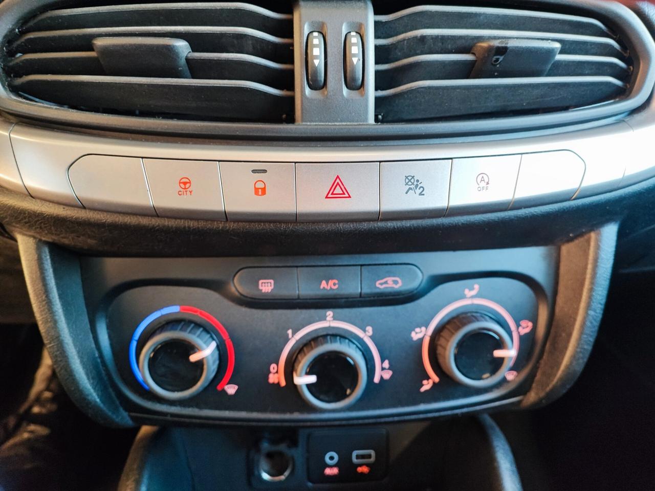 Fiat Tipo 1.6 Mjt S&S SW Lounge