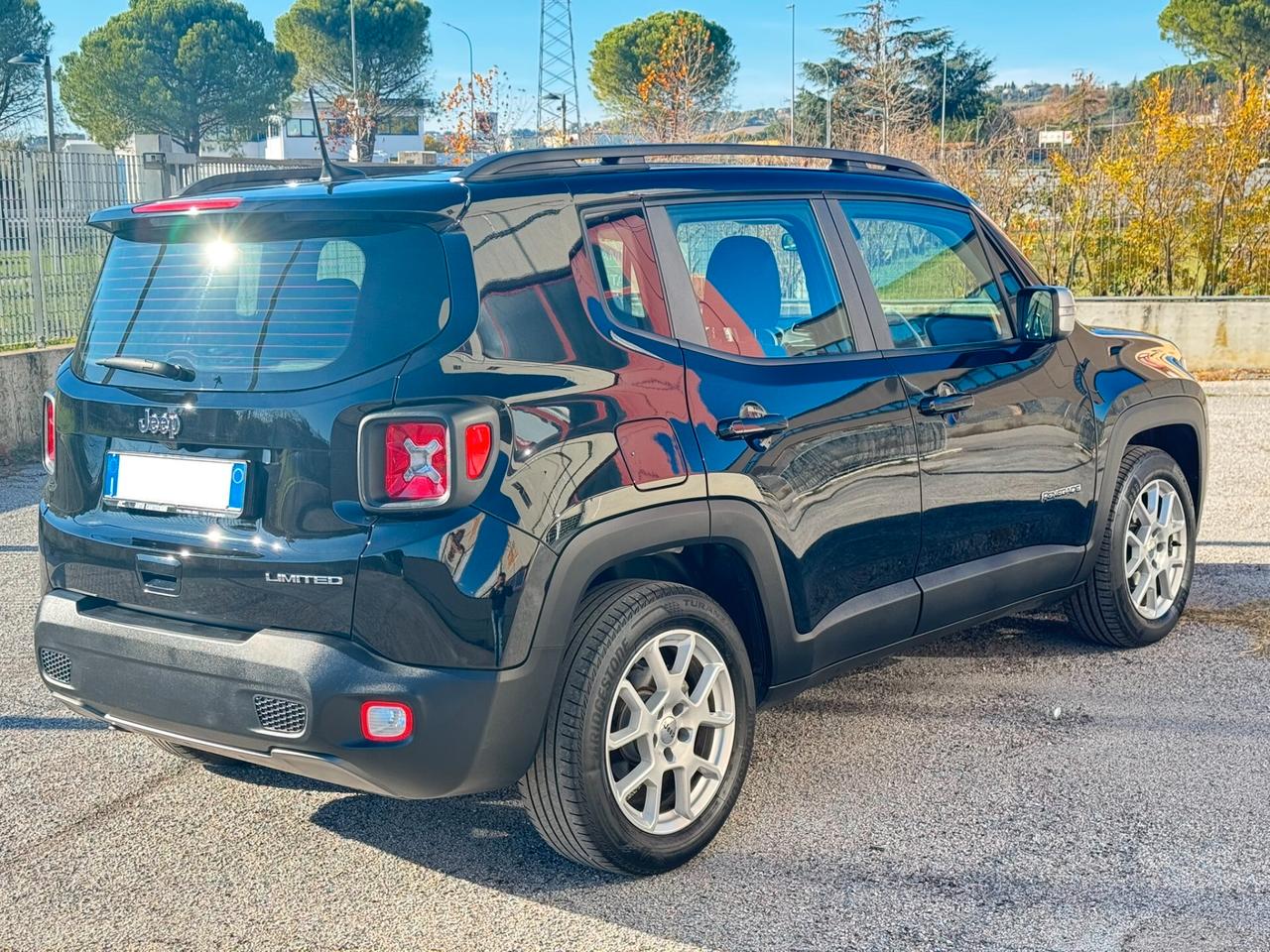 Renegade 1.6 130 CV Limited Telecamera e Navigatore