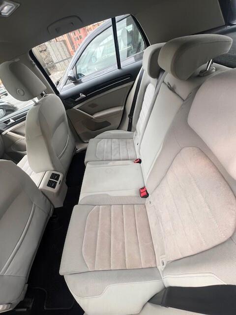 Volkswagen Golf 2.0 TDI DSG 5p. Highline BlueMotion Technology