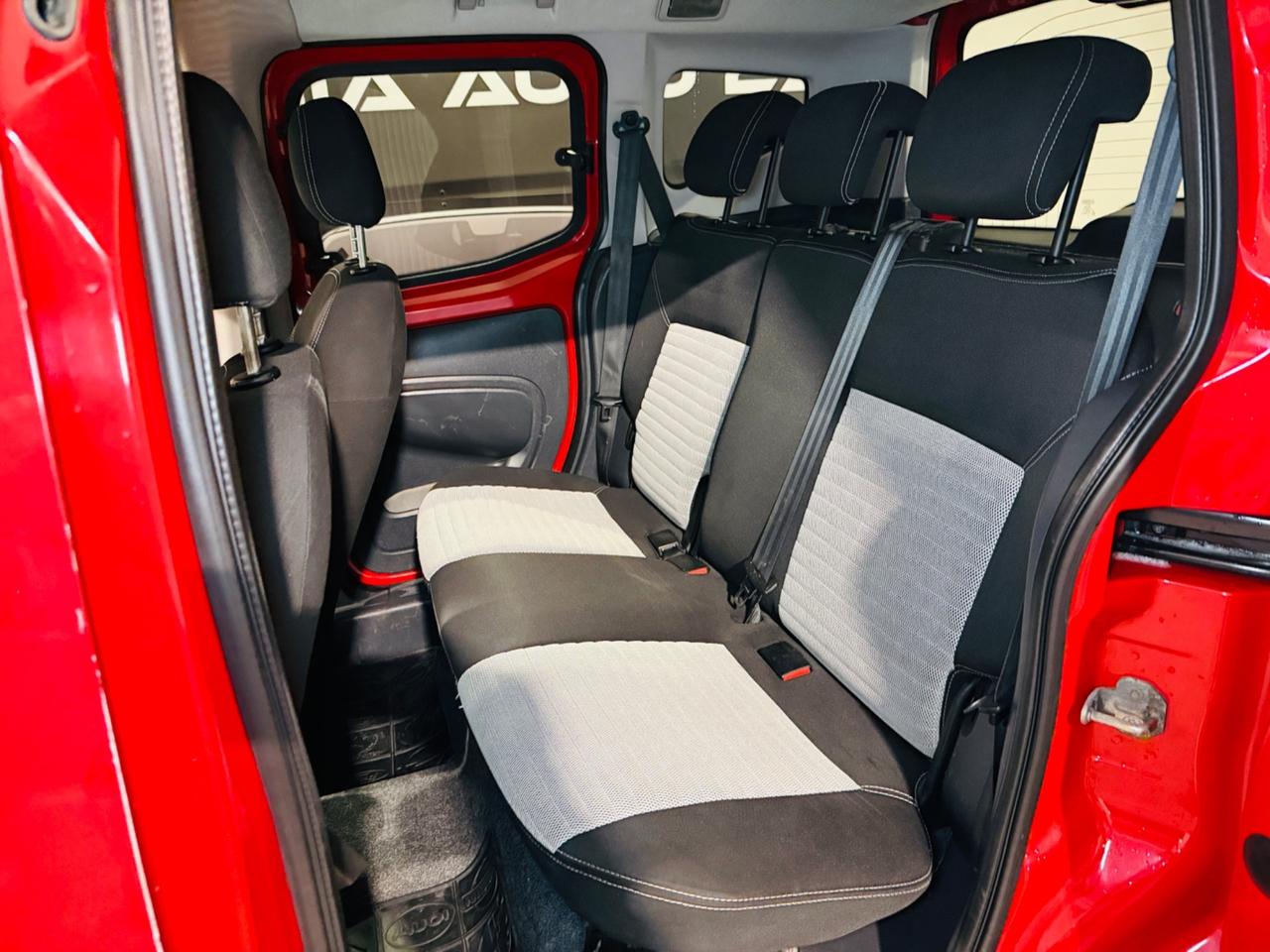 Fiat QUBO 1.3 MTJ 75 CV5 POSTI *NEOPATENTATI*