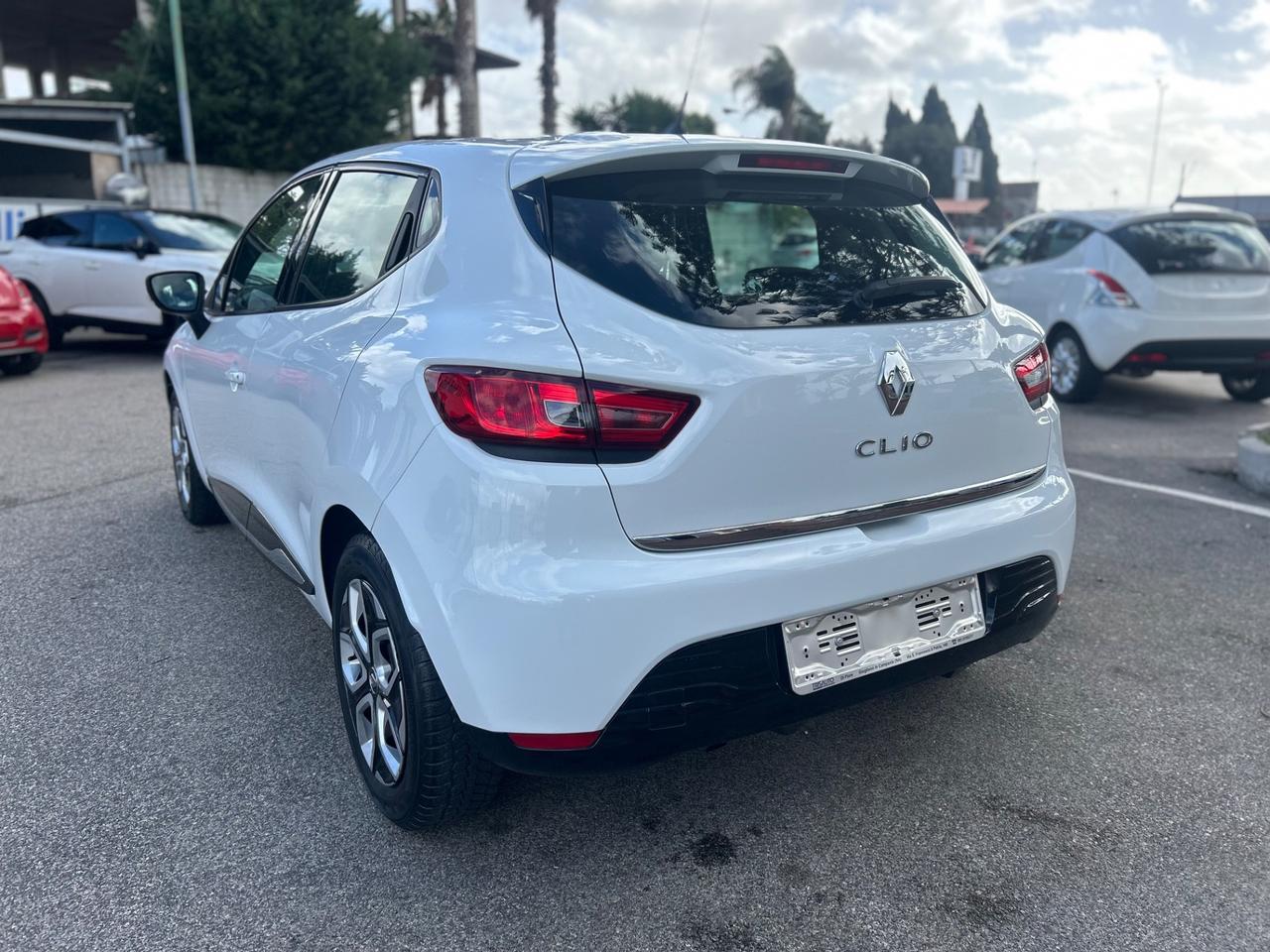 Renault Clio 1.2 75CV GPL 5 porte