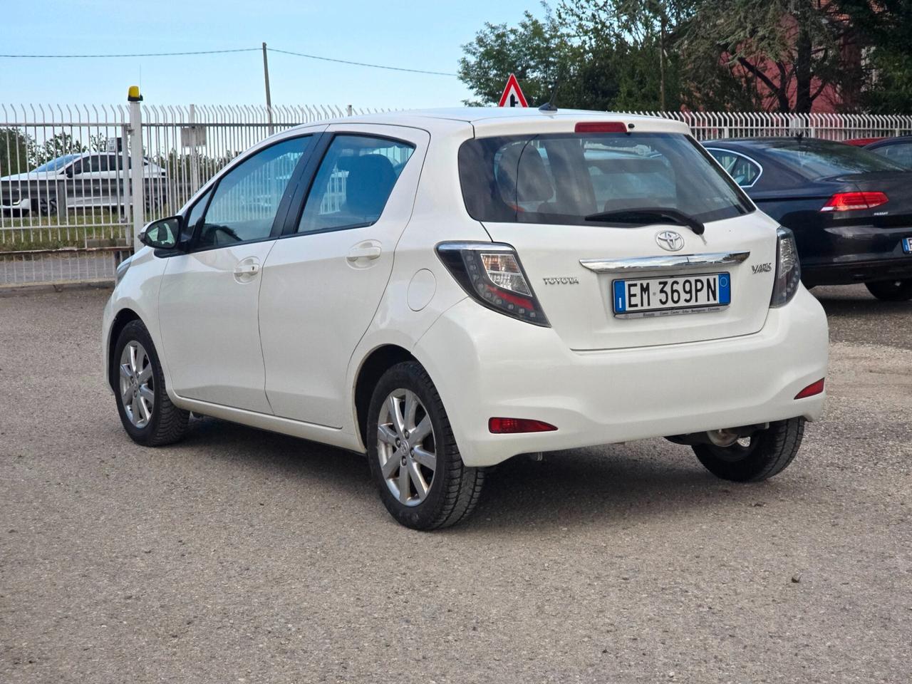 Toyota Yaris 1.0 5 porte Active