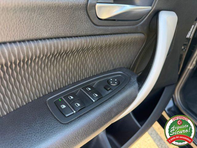 BMW 118 i 5p. Sport Automatica Led Navi