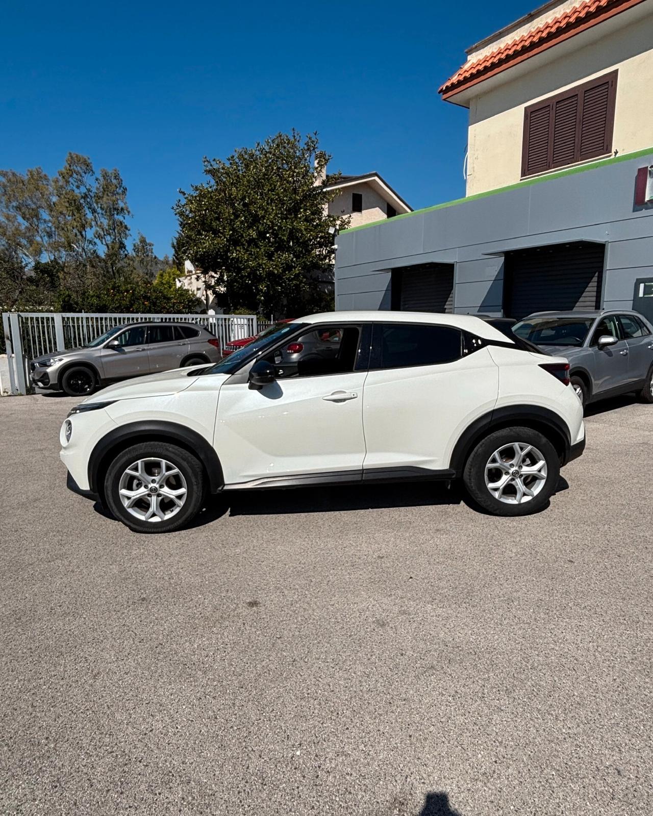 Nissan Juke 1.0 DIG-T 114 CV DCT N-Connecta
