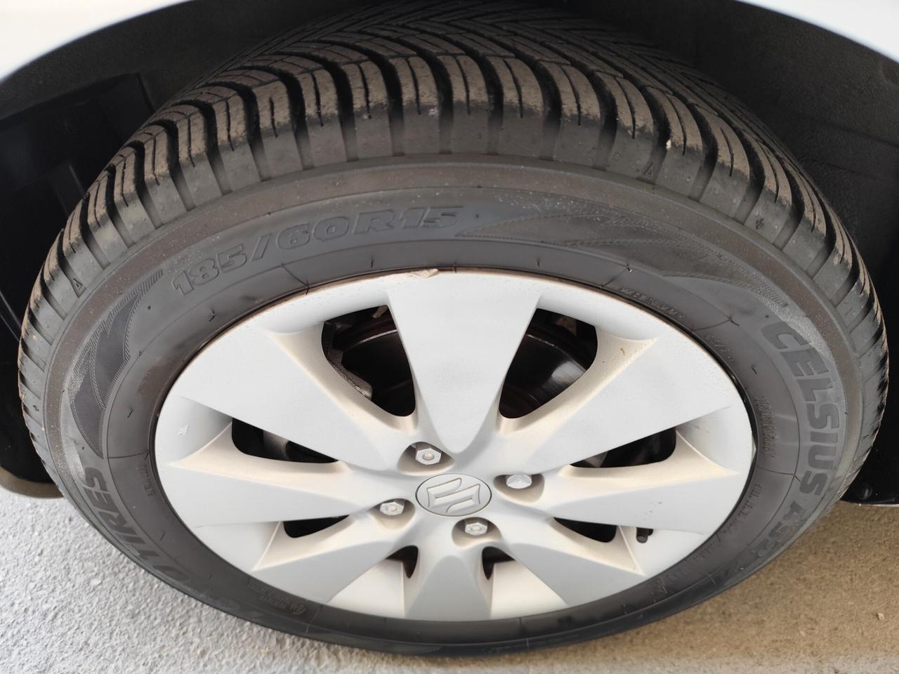 Suzuki Splash 1.0 BENZ/GPL 65CV PERFETTA