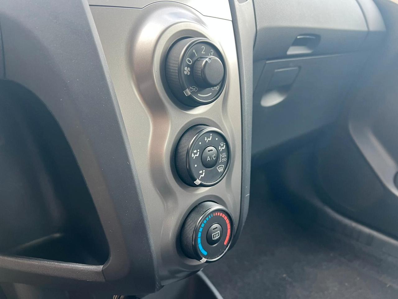 Toyota Yaris 1.3 3 porte Sol