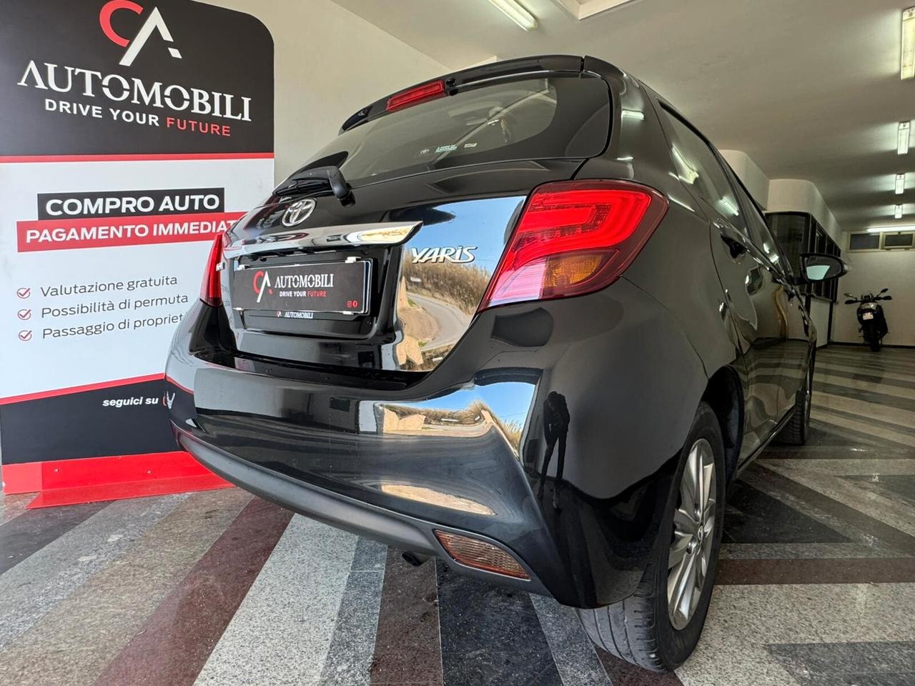 Toyota Yaris 1.0 5 porte Lounge