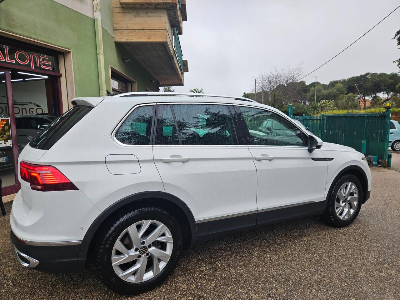 Volkswagen Tiguan 2.0 TDI 150 CV SCR DSG Elegance