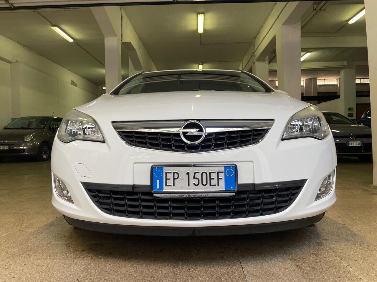 Opel Astra 1.7 CDTI 110CV Sports Tourer Cosmo
