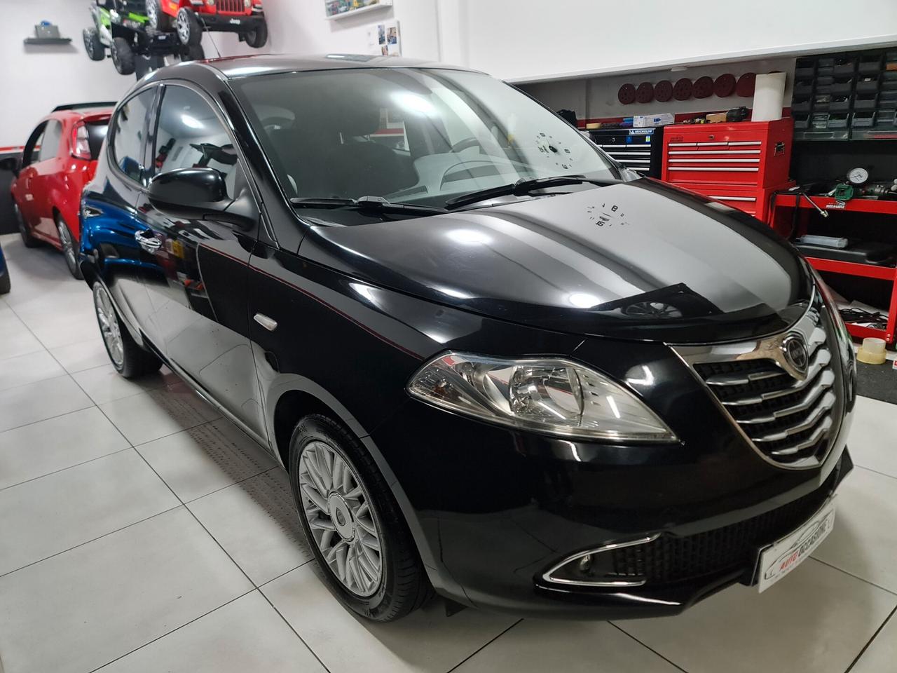 Lancia Ypsilon 1.3 MJT 16V 95 CV 5 porte S&S Gold