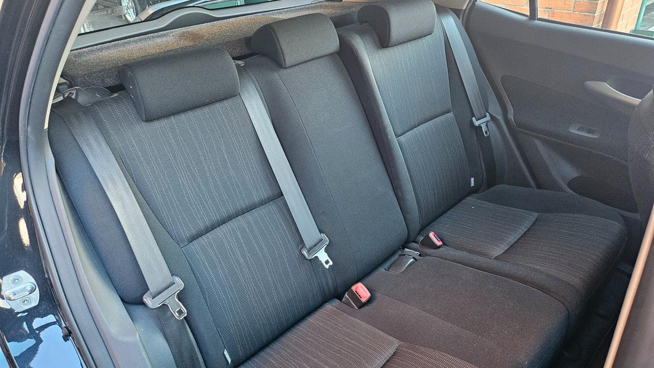 Toyota Auris 1.4 5 porte Sol