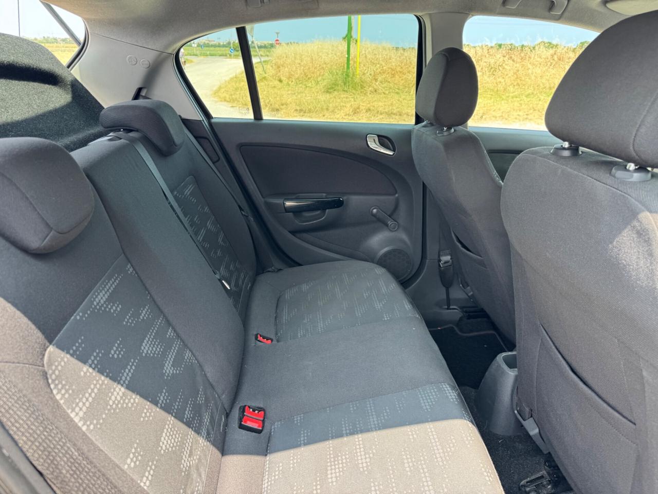Opel Corsa 1.2 5 porte One