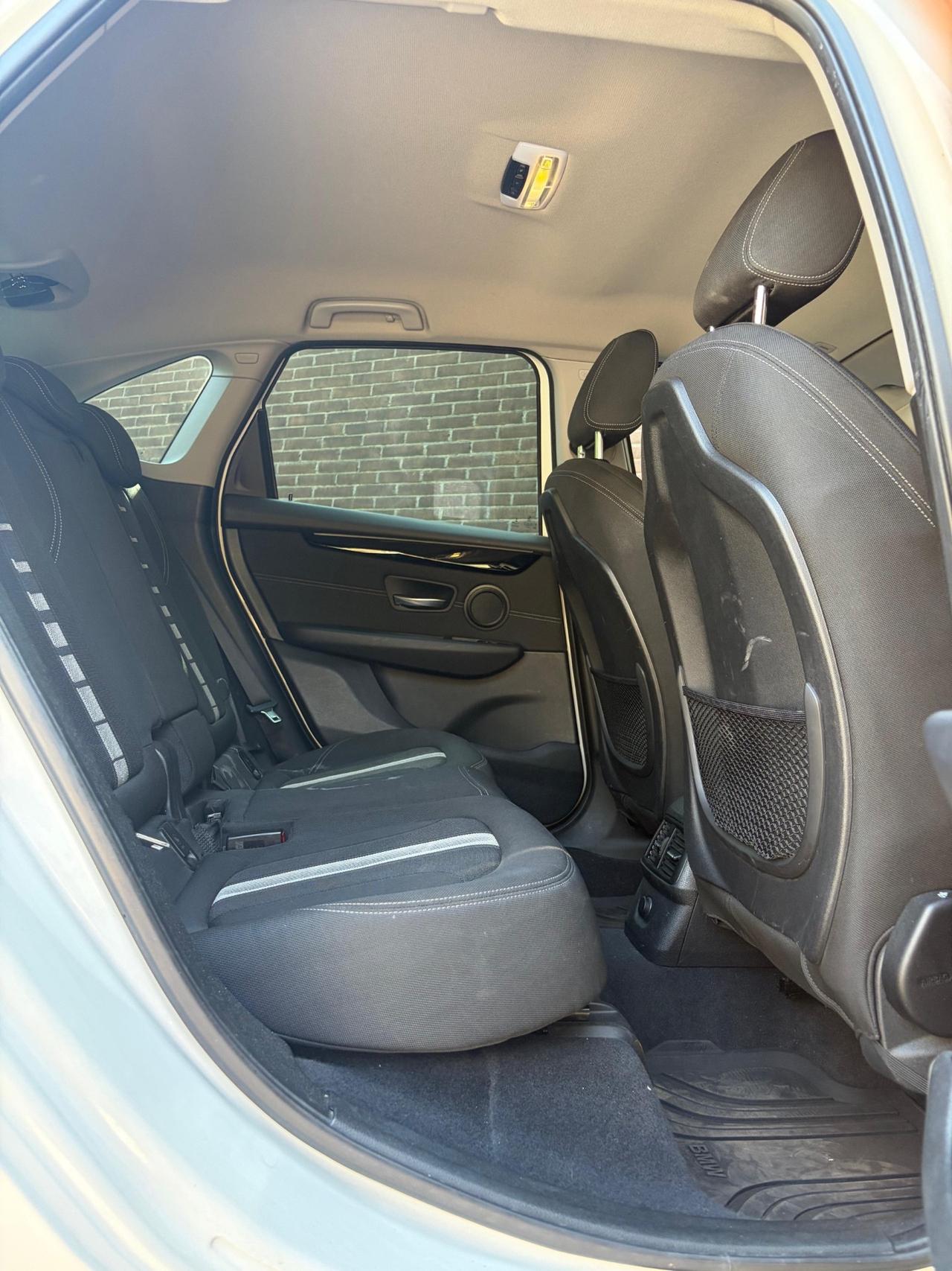 Bmw 2er Active Tourer 218d Luxury