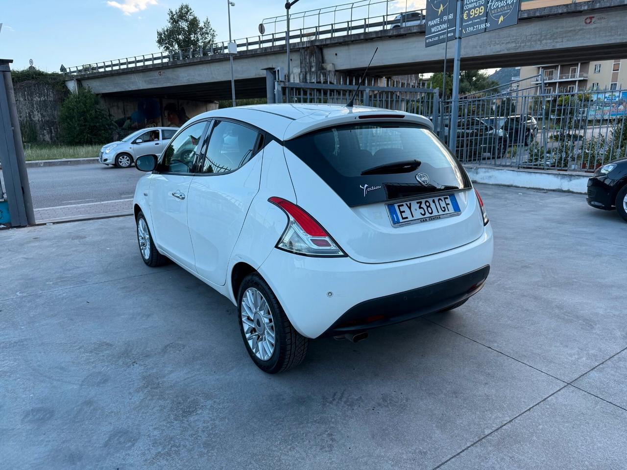 YPSILON 1.2 BENZ. ANNO 2015 EURO 6-OK NEOP.