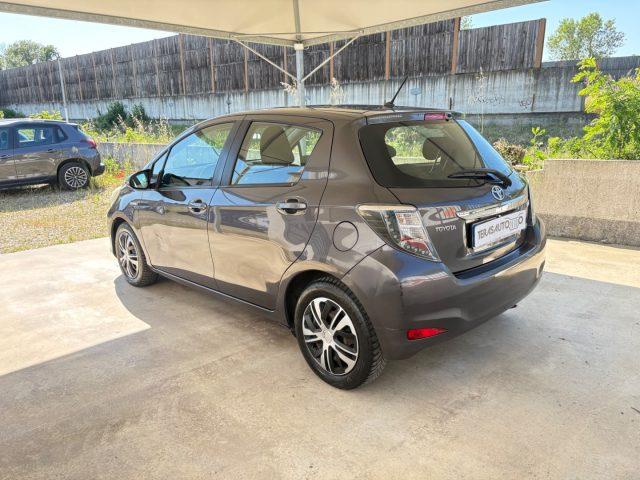 TOYOTA Yaris 1.5 Hybrid 5 porte Lounge AUTOMATICA OK NEOPATENTA