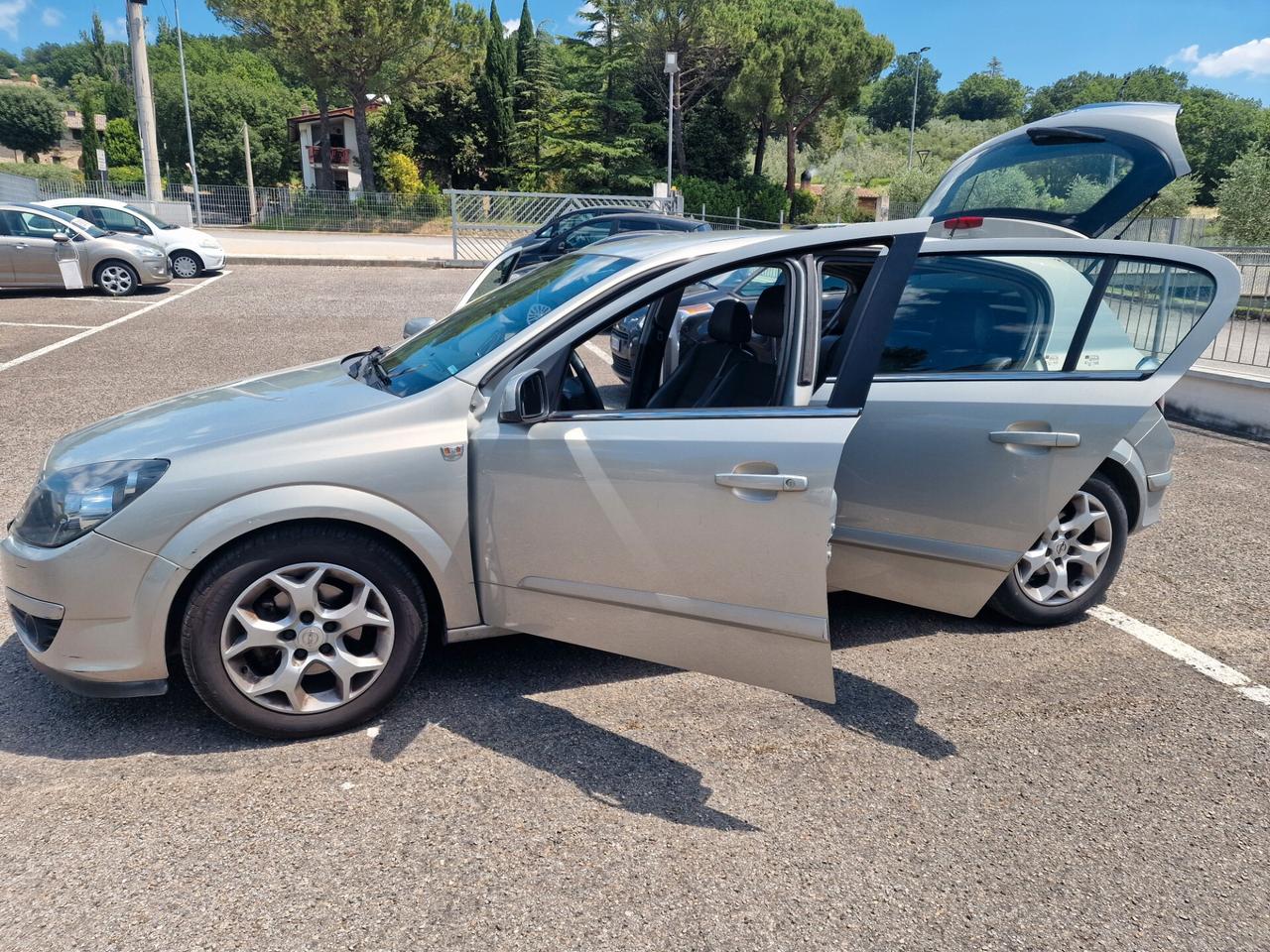 Opel Astra 1.7 CDTI 101CV 5 porte Cosmo