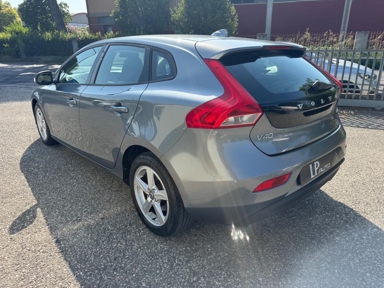 Volvo V40 D2 1.6 Momentum