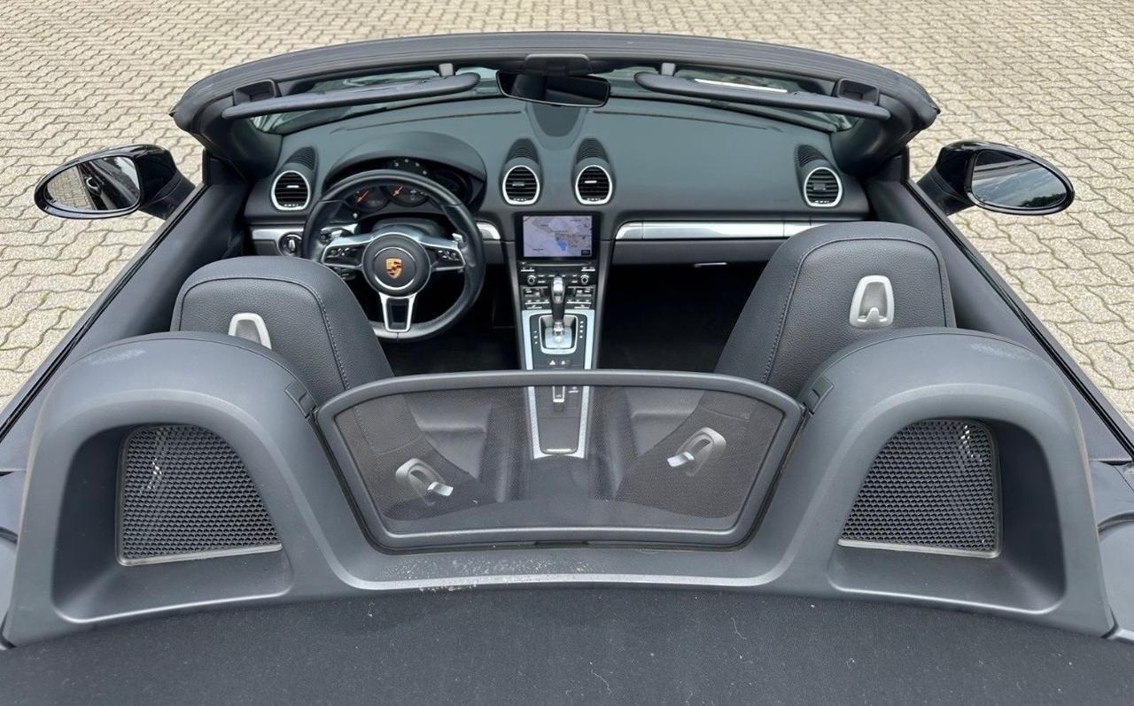 Porsche 718 Spyder Boxster 2.0 T