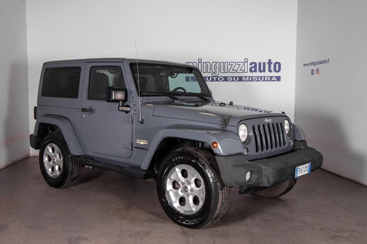 Jeep Wrangler 2.8 Crd Sahara Auto 200cv 4x4 Hard Top - Soft Top