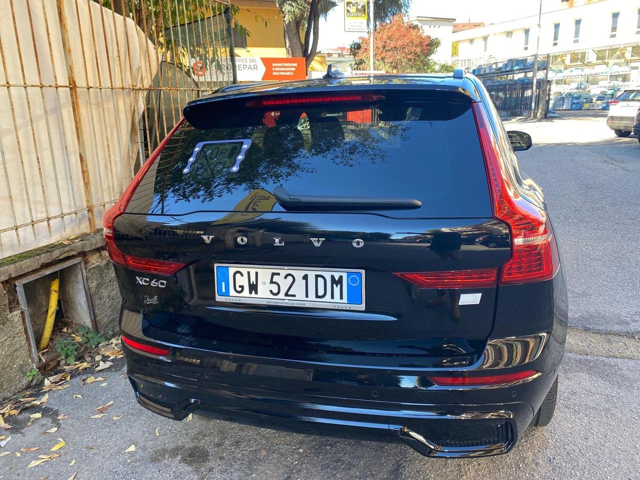 Volvo XC 60 XC60 T6 Recharge Plug-in Hybrid AWD automatico Plus Dark INSCRIPTION