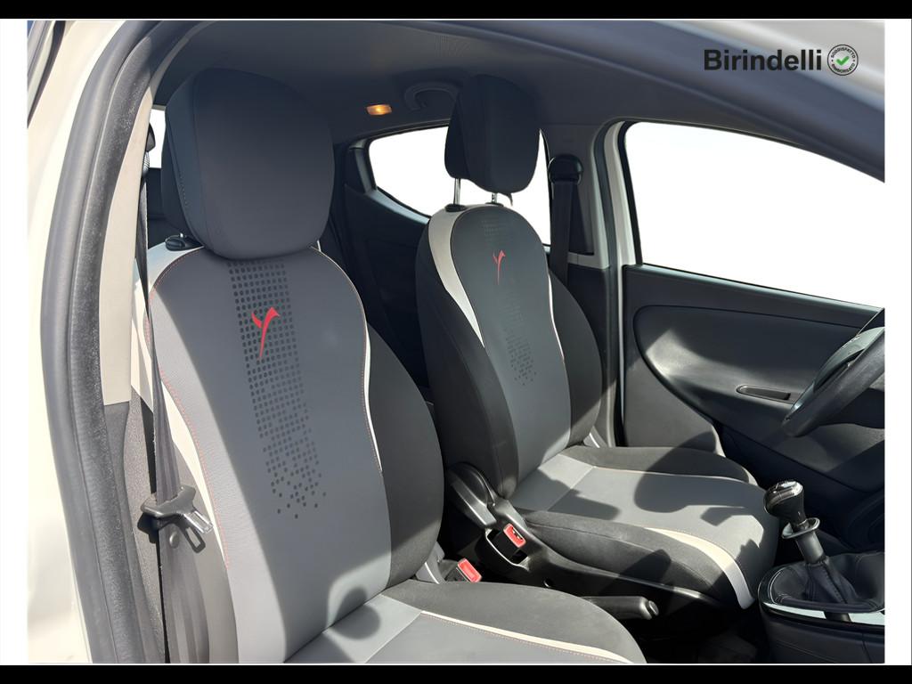 LANCIA Ypsilon 3ª serie - Ypsilon 1.2 69 CV 5 porte Elefantino