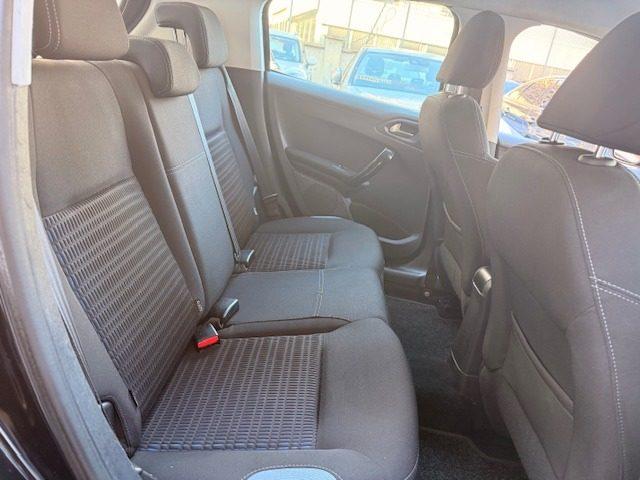 PEUGEOT 208 1.4 8V HDi 68CV 5p. Allure