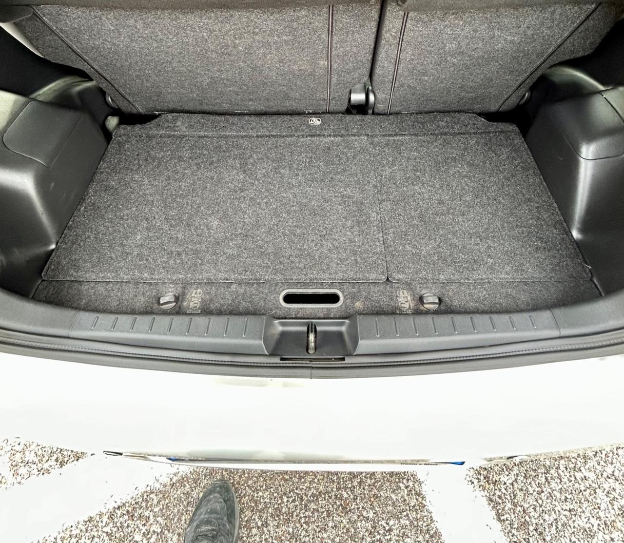 Toyota Yaris 1.3 Benzina 5 porte Neopatentati