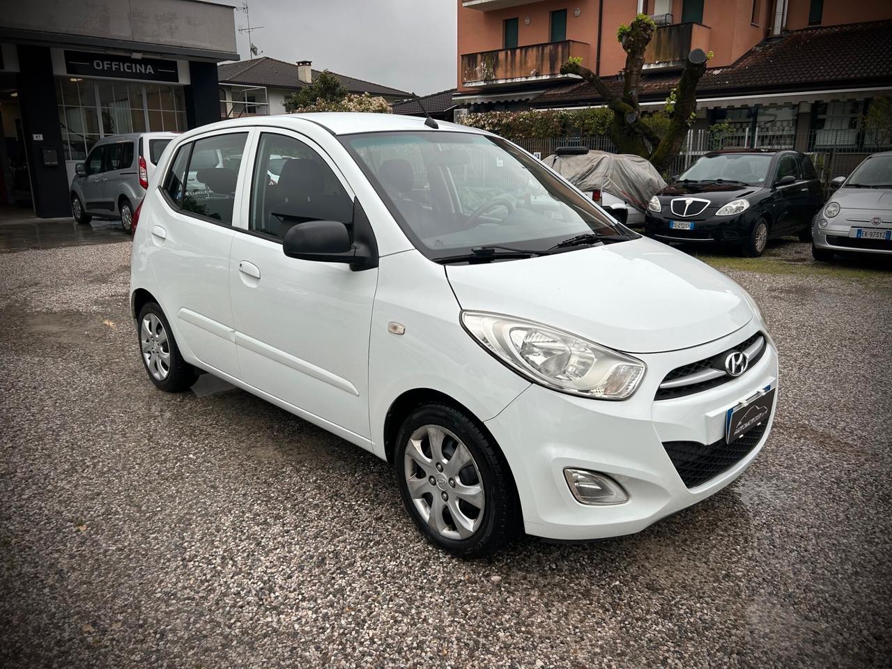Hyundai i10 1.1 5p UNIPROPRIETARIO-NEOPATENTATI
