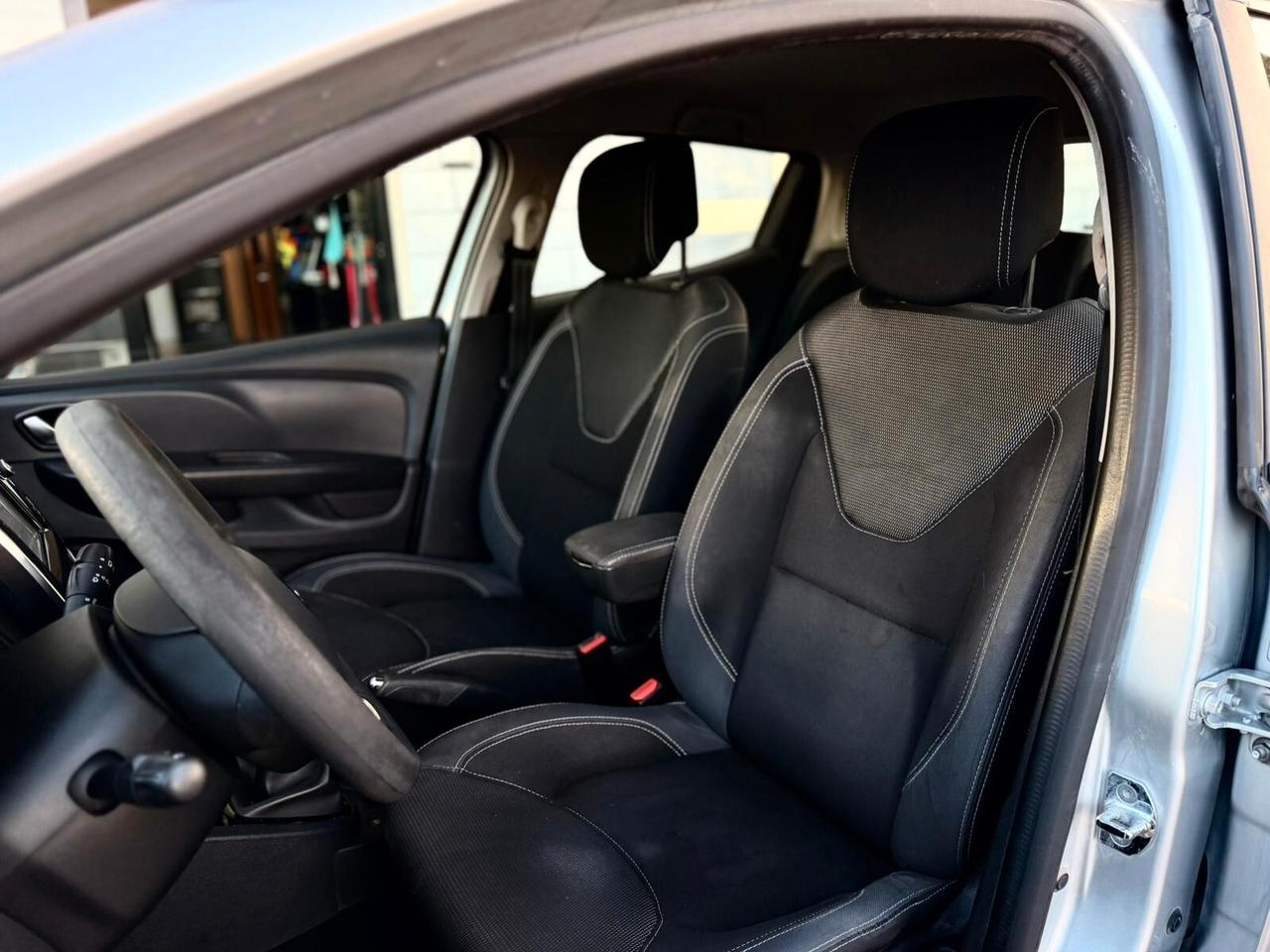Renault Clio dCi 8V 75 CV Start&Stop 5 porte Energy Duel