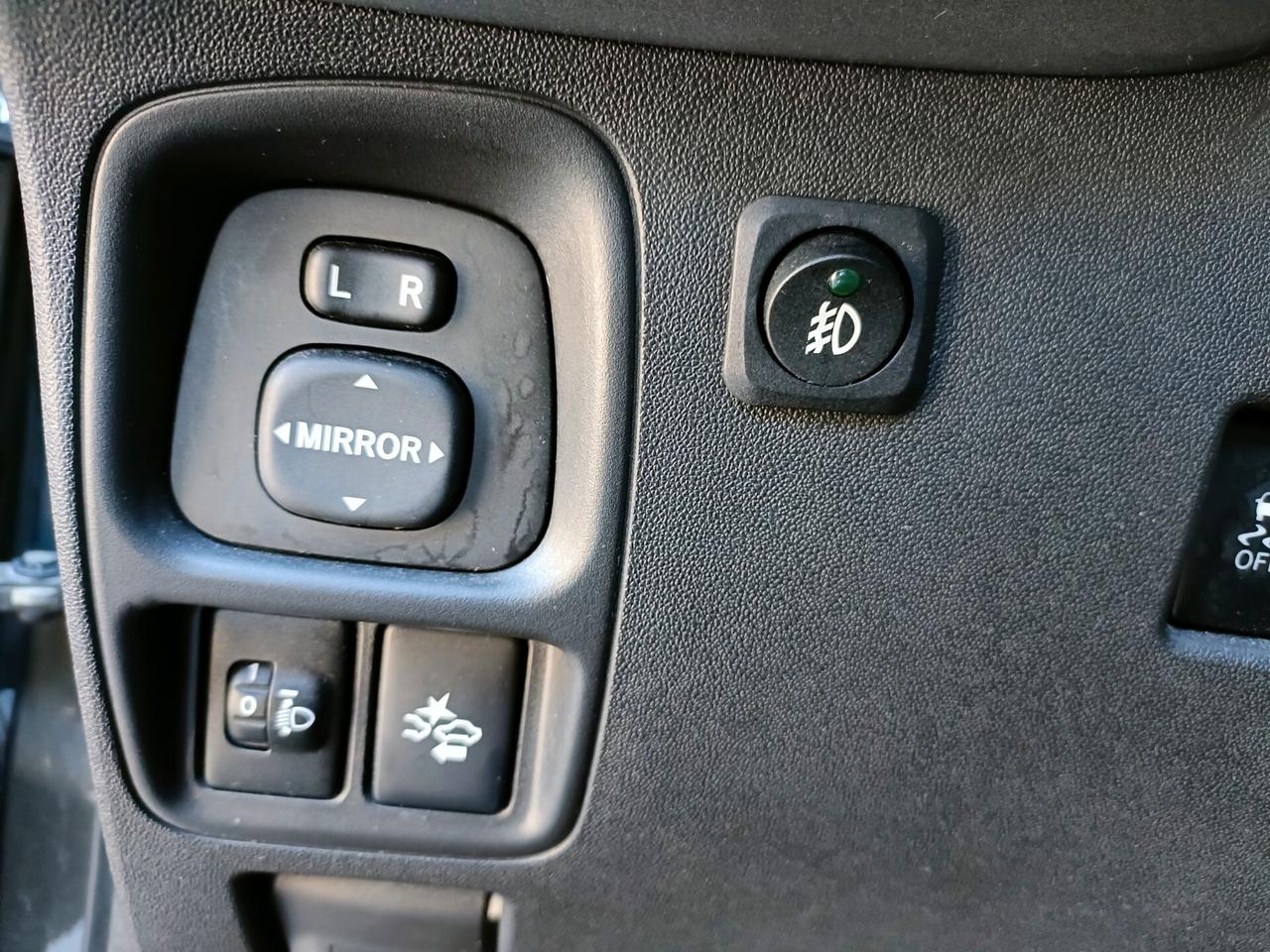 Toyota Aygo Connect 1.0 VVT-i 72 CV 5 porte x-play